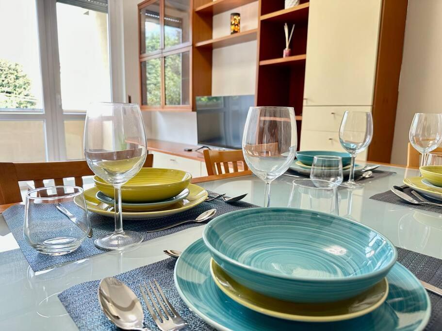Low Cost Holiday An Business House And Free Park By Revenue House Côme Extérieur photo