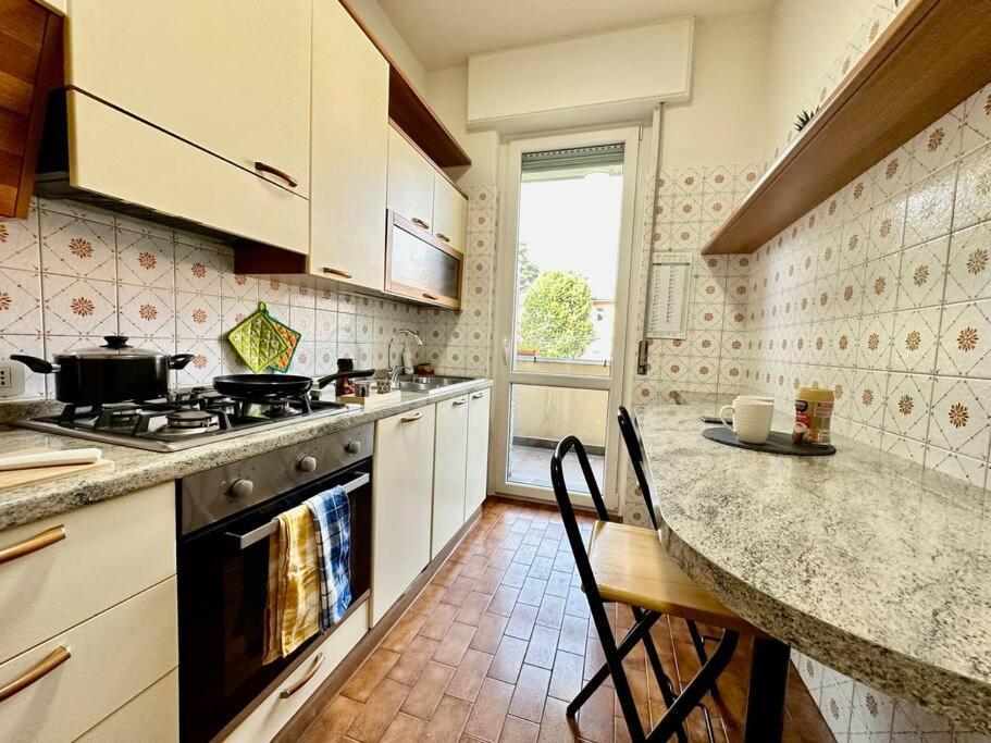 Low Cost Holiday An Business House And Free Park By Revenue House Côme Extérieur photo