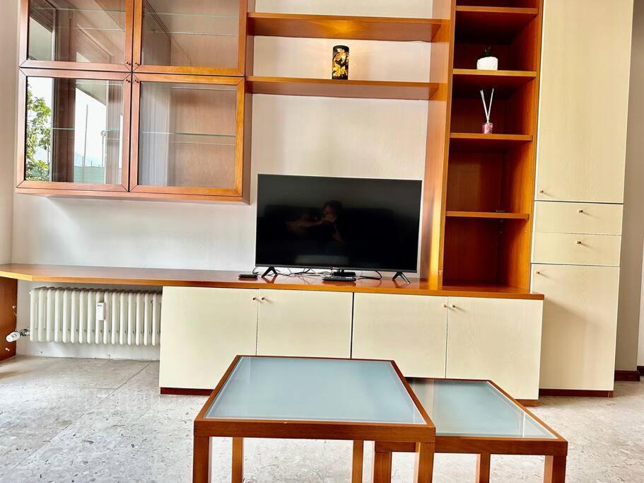 Low Cost Holiday An Business House And Free Park By Revenue House Côme Extérieur photo